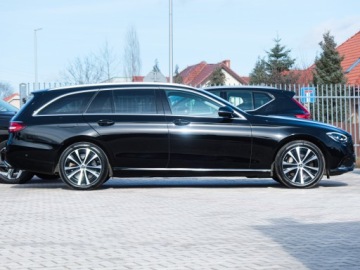 Mercedes Klasa E W214 2023 Mercedes E300de 306ps Szyber Blis Virtual Webasto Kamera LKA NFC Sam Parkuj, zdjęcie 5