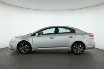 Toyota Avensis III Sedan 1.6 Valvematic 132KM 2010 Toyota Avensis 1.6 Valvematic, Salon Polska, zdjęcie 2