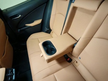 Lexus UX Crossover Facelifting 2.0 300h 199KM 2025 Od ręki - 300h F Sport 2.0 Hybrid Dynamic Force 199KM | Podgrzewane fotele!, zdjęcie 14