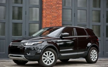 Land Rover Range Rover Evoque I SUV 5d Facelifting 2.0 Si4 240KM 2018 Land Rover Range Rover Evoque Land Rover Range Rover Evoque 2.0Si4 SE 2.0, zdjęcie 2