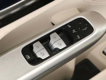 Mercedes GLC C254/X254 Coupe 2.0 220d 197KM 2025 GLC Coupe 220 d 4-Matic Avantgarde 2.0 (197KM) 2025, zdjęcie 14