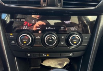 Mazda 6 III Sedan 2.2 SKYACTIV-D I-ELOOP 150KM 2014 Mazda 6 bezwypadekserwis aso1wlascicielz Niemiecxenonjedzie jak nowe, zdjęcie 17