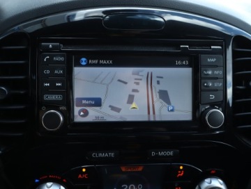 Nissan Juke I SUV Facelifting DIG-T 115KM 2014 Nissan Juke 1.2 DIG-T, Navi, Klima, Klimatronic, zdjęcie 11