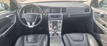 Volvo V60 I 2013 Volvo V60 Volvo V60 D6 AWD Plug-in Hybrid Summum 2.4 Hybryda Plug-in 220KM, zdjęcie 11
