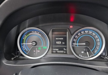 Toyota Auris II 2013 Toyota Auris Niski przbiegladna i zadbana prosto z Niemiec 1.8 Hybryda, zdjęcie 21