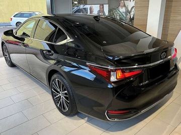 Lexus ES VII (XV70) Sedan Facelifting 300h 218KM 2025 Od ręki - 300h Business Edition 2.5 E-CVT 218KM | Podgrzewane fotele!, zdjęcie 1