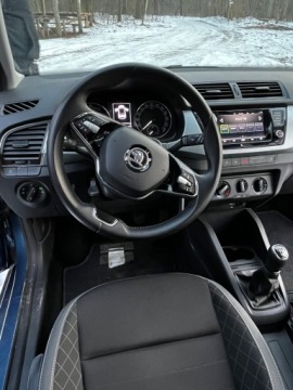 Skoda Fabia III Hatchback Facelifting 1.0 TSI 110KM 2021 Skoda Fabia III lift 2021 1.0 TSI Ambition 110KM, zdjęcie 7