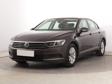 Volkswagen Passat B8 Limousine 1.4 TSI BlueMotion Technology 125KM 2017 VW Passat 1.4 TSI, Salon Polska, Navi, Klima, zdjęcie 1