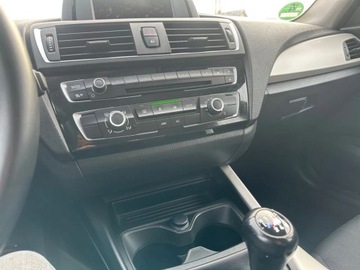 BMW Seria 1 F20-F21 Hatchback 5d Facelifting 2017 118i 136KM 2017 BMW Seria 1 Niski przebieg benzyna Klima M-Pakiet 1.5 Benzyna 136KM, zdjęcie 14