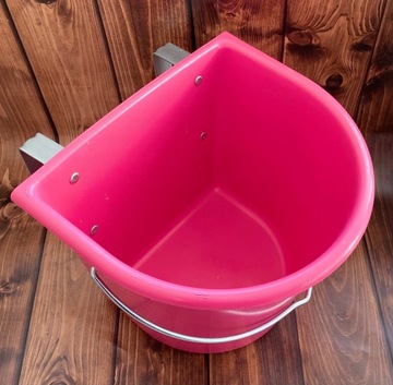 КОРМИТЕЛЬ-БУКСИР 15Л С ОДНОЙ ЛЕНТОЙ ДЛЯ ЛОШАДИ