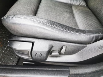 BMW Seria 5 F10-F11 Limuzyna 520d 184KM 2010 BMW 5 520D, F10, Automat, PDC, Podgrzewane fotele, zdjęcie 20