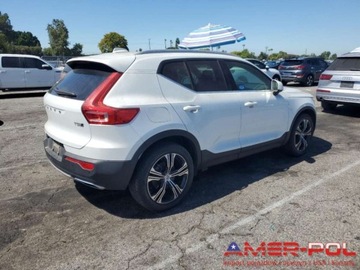 Volvo XC40 Crossover 2.0 T5 247KM 2019 Volvo XC 40 _T5_INSCRIPTION_4x4_2.0 L_248 km_2019r 2.0 Benzyna 248KM, zdjęcie 2