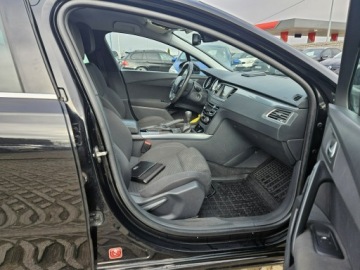 Peugeot 508 I SW Facelifting 2.0 BlueHDi 150KM 2015 Peugeot 508 SW 2,0 diesel 150KM nawigacja, zdjęcie 8