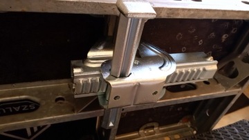 Zamek klinowy krótki do płyt szalunkowych typ RASTO MIDIBOX szalunki