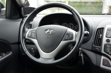 Hyundai i30 I CW Facelifting 1.6 CRDi 115KM 2011 ZAREJESTROWANY 1.6CRDI 116KM KLIMATRONIK PARKTRONIK GWARANCJA, zdjęcie 26