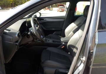 Cupra Leon II Hatchback 1.5 eTSI MHEV 150KM 2023 Cupra Leon Okazja 1.5 Benzyna 150KM, zdjęcie 23