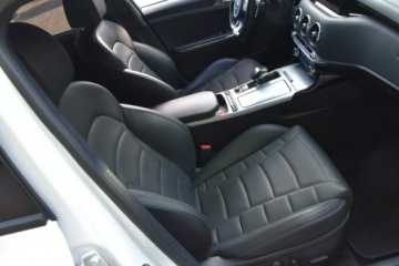 Kia Stinger Liftback Facelifting 3.3 T-GDI 366KM 2022 Kia Stinger GT-line 2.0T 245KM 2019r. SALON HeadUp, zdjęcie 11