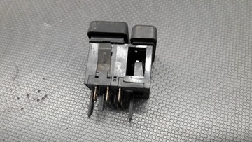 357941531 SPÍNAČ SVĚTEL VW T4
