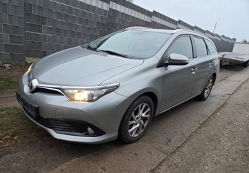 Toyota Auris II Touring Sports Facelifting 1.2 D-4T 116KM 2016 Toyota Auris Swiezo sprowadzony z Niemiec Zarejestrowany Ubezpieczony, zdjęcie 1