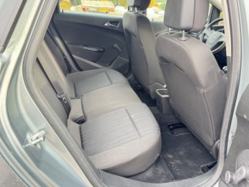 Opel Astra J Hatchback 5d 1.4 Twinport ECOTEC 100KM 2011 Opel Astra 1.4 100KM Klima 1-reka Gotowy do jazdy 1.4 Benzyna 100KM, zdjęcie 29