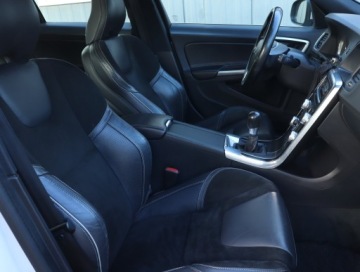 Volvo V60 I Kombi Facelifting 1.6 T3 150KM 2014 Volvo V60 T3 1.6, Salon Polska, Skóra, Navi, zdjęcie 8