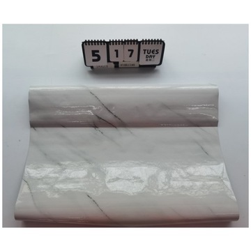 МЕБЕЛЬНЫЙ ШПОН САМОКЛЕЯЩИЙСЯ БЕЛАЯ ГЛЯНЦЕВАЯ ФОЛЬГА ДЛЯ МЕБЕЛЬНОЙ СТОЛЕШНИЦЫ 5М Х 60СМ