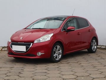 Peugeot 208 I Hatchback 3d 1.6 VTI 120KM 2015 Peugeot 208 1.6 VTi, Salon Polska, Klima, zdjęcie 1