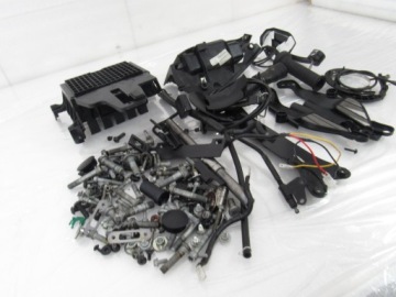 Болты + шайбы + клипсы и т.д. KTM Duke 790, 19r ABS