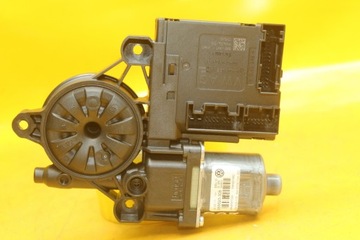 VW Passat B7 013082451 3C0959792C