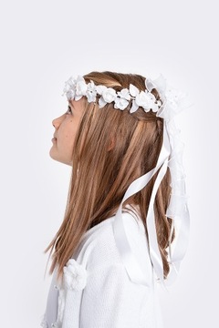 ВЕНОК С БЕЛЫМИ ЭЛЕМЕНТАМИ