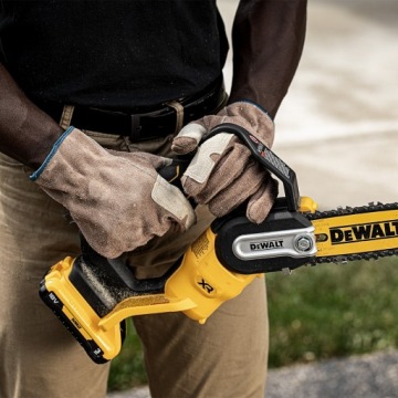 Бензопила для веток 200мм 18В 1х5Ач DeWALT DCMPS520P1-QW