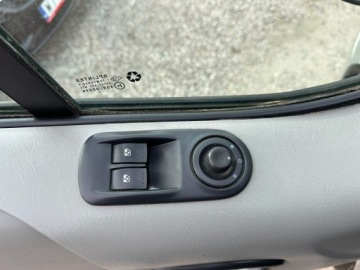 Renault Trafic II Furgon 2.0 dCi 115KM 2011 Renault Trafic 2.0 DCI/9 miejsc/Klima na, zdjęcie 11