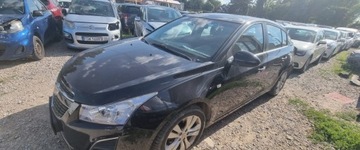 Chevrolet Cruze Hatchback 5d 1.7D  130KM 2013 Chevrolet Cruze 2013r, 1.7 CRDI. Lekko uszkodzony tyl. Jezdzi. 1.7 Diesel, zdjęcie 1