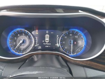 Chrysler Pacifica II 2023 Chrysler Pacifica 2023 Chrysler Pacifica Limited FWD 3.6 Benzyna 287KM, zdjęcie 6