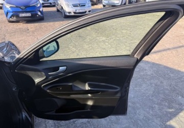 Alfa Romeo Giulietta Nuova II Hatchback 5d 1.4 TB 16v 120KM 2010 Alfa Romeo Giulietta Alfa Romeo Giulietta 1.4 Benzyna 120KM, zdjęcie 23