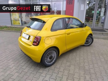 Mercedes 2026 Fiat 500 1.0 w wersji POP GOLD, zdjęcie 1