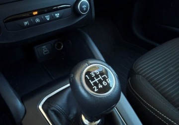 Ford Focus IV Hatchback Facelifting 1.0 EcoBoost 125KM 2022 Ford Focus 1.0 EcoBoost 125KM MT6 Titanium Salon PL ASO I-wszy wlasciciel, zdjęcie 24