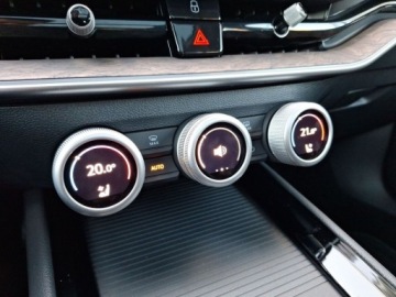 Skoda Superb III Kombi Facelifting 2.0 TDI SCR 150KM 2024 Skoda Superb LaurinKlement Matrix Panorama Navi Head-up Canton Hak FV, zdjęcie 20