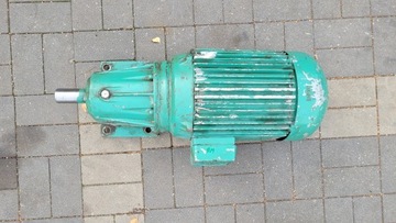 LENZE VEM 7.5KW 595 315 мотор-редуктор