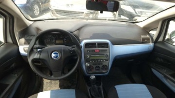 Fiat Punto Grande Punto Hatchback 5d 1.3 16V Multijet 90KM 2006 Fiat Grande Punto Ozarow Mazowiecki 1.3 diesel 2006 rok produkcji KOMIS, zdjęcie 6