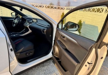 Lexus NX I SUV 300h 197KM 2016 Lexus NX Lexus NX 300h F Sport AWD 2.5 Hybryda 197KM, zdjęcie 34