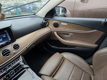 Mercedes Klasa E W213 Limuzyna 2.0 220d 194KM 2016 Mercedes E 220 Business Edition, bezwypadkowy,, zdjęcie 16