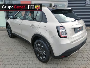 Mercedes 2026 Fiat 600 OD Ręki Kremowy Cappucino 110KM MHEV, zdjęcie 1