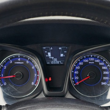 Hyundai ix20 Mikrovan 1.4 CVVT 90KM 2014 Hyundai ix20 1.4 Benzyna90KM, zdjęcie 31