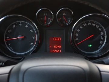 Opel Astra J Hatchback 5d 1.6 Twinport ECOTEC 115KM 2010 Opel Astra 1.6 16V, Klima, Klimatronic,ALU, zdjęcie 10