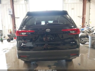 Toyota 2024 Toyota Grand Highlander Xle awd 2.4 Benzyna 265KM, zdjęcie 8