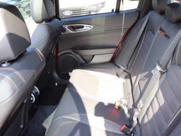 Alfa Romeo Giulia II Sedan Facelifting 2023 2.0 GME Turbo 280KM 2025 ALFA ROMEO Giulia Intensa Q4 Sedan 2.0 (280KM) 2025, zdjęcie 9