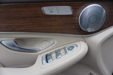 Mercedes GLC C253 SUV Facelifting 2.0 220d 194KM 2019 Mercedes-Benz GLC 4-Matic, 9G-Tronic, 1rej. 2020, Kamera360, Tempomat, Mul, zdjęcie 13