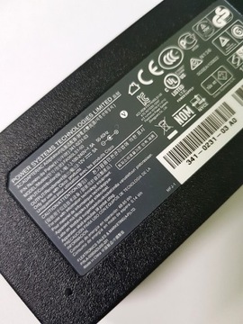 ОРИГИНАЛЬНЫЙ НАСТОЛЬНЫЙ БЛОК ПИТАНИЯ 12В 5А 60ВТ FA060LS1-00