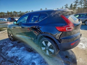 Volvo XC40 Crossover 2.0 T5 247KM 2019 Volvo XC 40 T5 Momentum 2019 2.0 Benzyna 248KM, zdjęcie 1